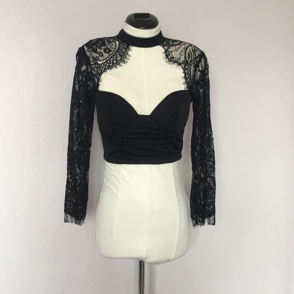 Show Lai Tops - Black Lace Crop Top